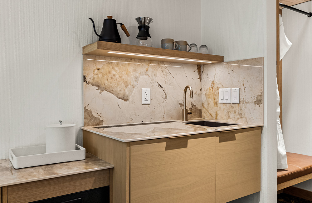 Otter Hotel Banff Hotel Superior Room Kitchenette